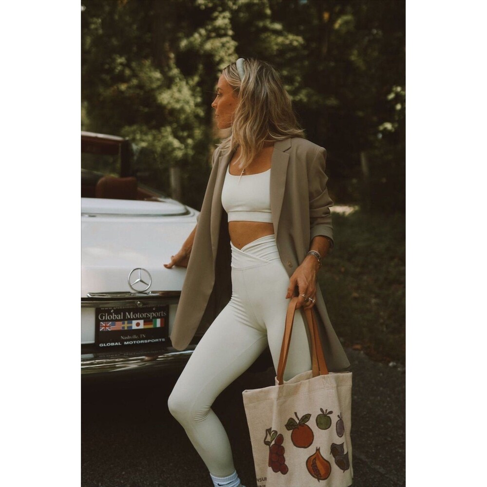Strut This x happily grey leggings and  sports bra set
